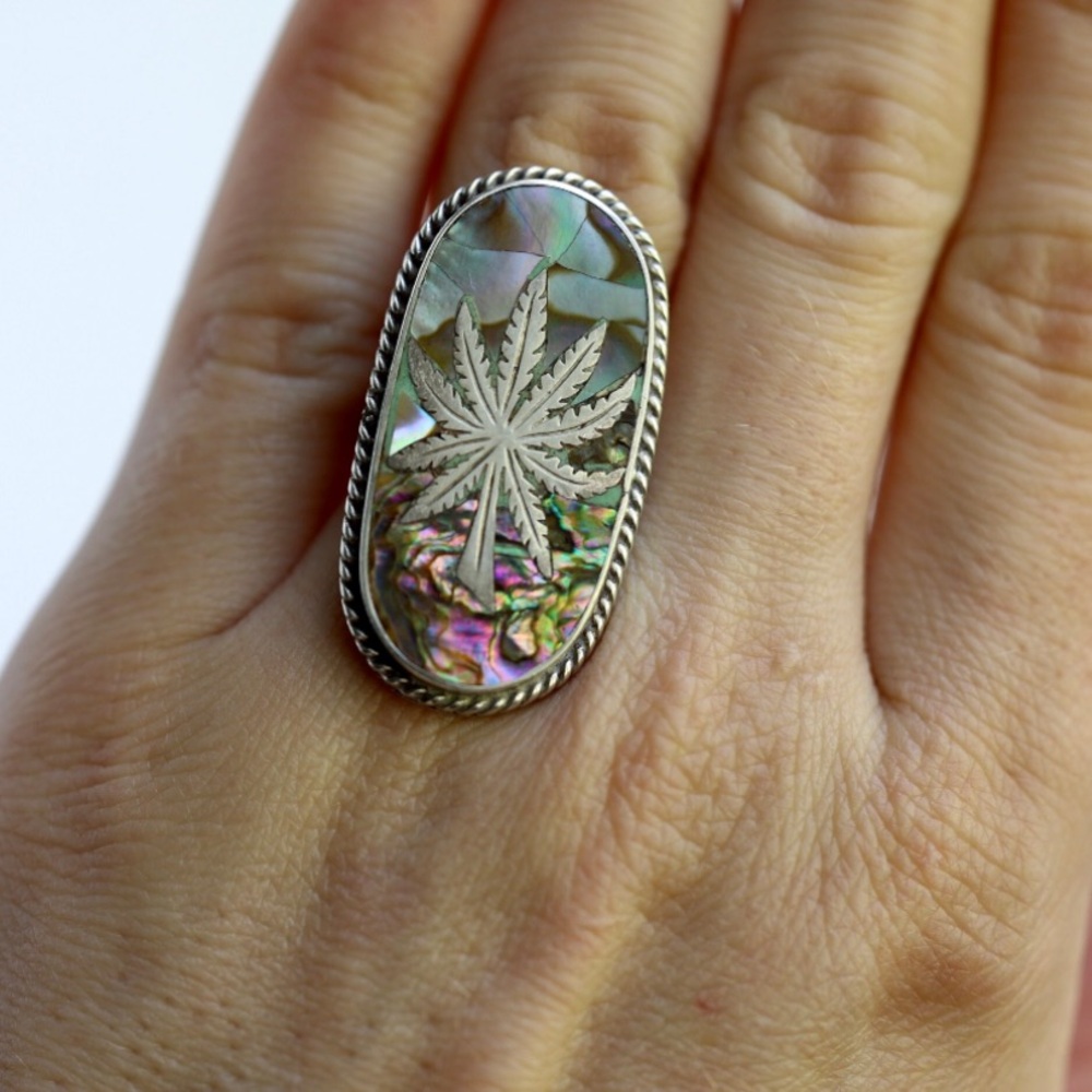 Vintage Sterling Silver Abalone Marijuana Leaf Ring